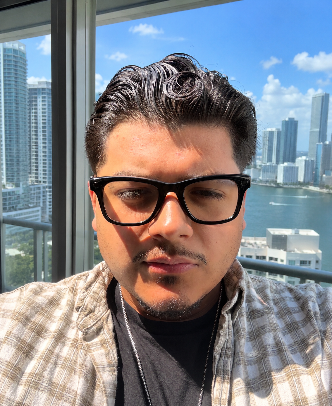 Portrait of Mateo, founder of Batch AI